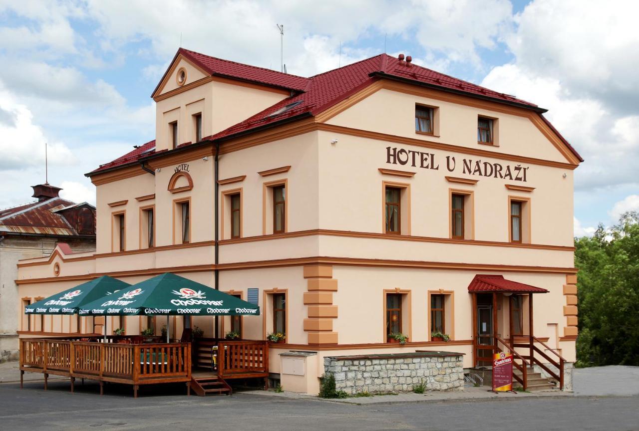 Hotel U Nadrazi Tepla Exterior photo